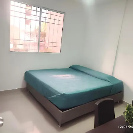Habitacion En Casa Ambiente Familiar *