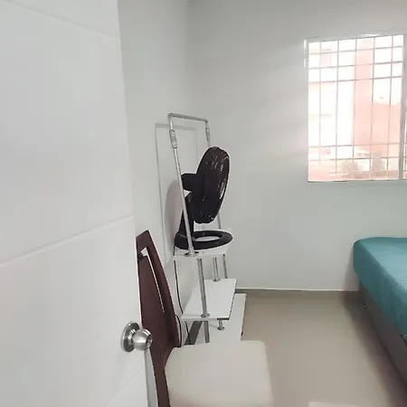 Habitacion En Casa Ambiente Familiar * Cartagena